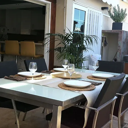 With 3 Bedrooms In El Chaparral, With Wonderful Sea View, Po Apartment